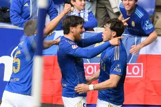 Imagen Fede Viñas le da valioso triunfo al Real Oviedo, esperanzado en salir del descenso