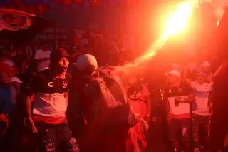 Imagen &iexcl;Toda una fiesta! As&iacute; fue el banderazo de aficionados de los Tiburones Rojos en el aniversario 83 (VIDEO)