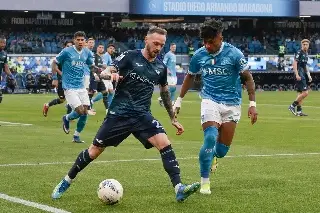 Imagen Napoli cae y le deja servido el título de la Serie A al Inter de Milán 