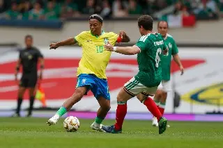 Imagen Las leyendas de M&eacute;xico hacen respetar su casa y se imponen a Brasil 