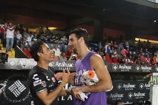 Imagen &iexcl;Se volvi&oacute; morado! Ex capit&aacute;n de los Tiburones Rojos llega al Racing de Veracruz