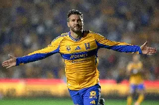 Imagen &iexcl;Gignac ahora la hace de 'talachero' en el futbol amateur! (VIDEO)
