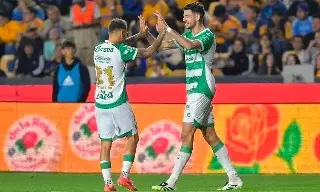 Imagen &iquest;Qu&eacute; les dieron de comer? Santos vence a Pumas y registra seis victorias al hilo 