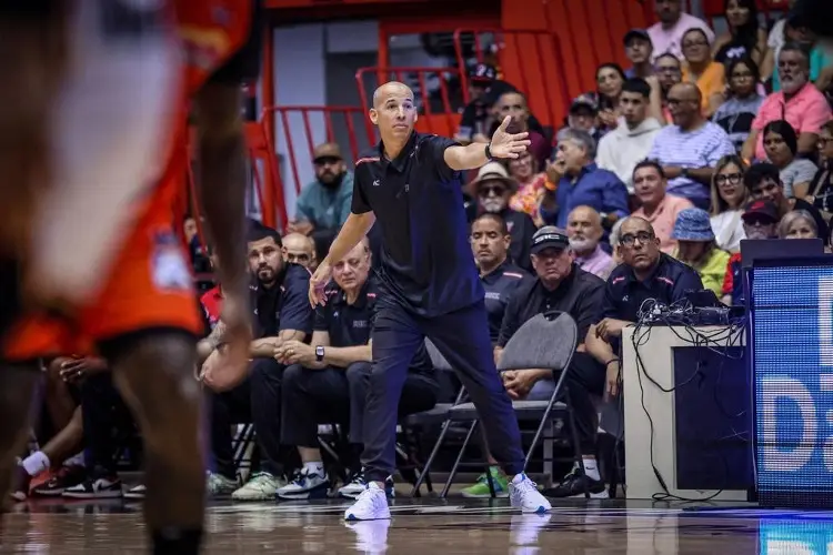 Carlos Rivera, nuevo entrenador de los Halcones Rojos Veracruz