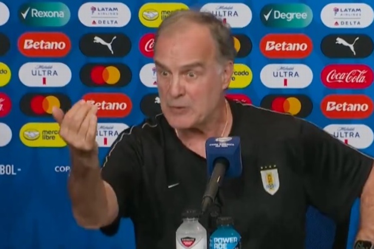 Marcelo Bielsa, en llamas contra la organización de la Copa América (VIDEO)