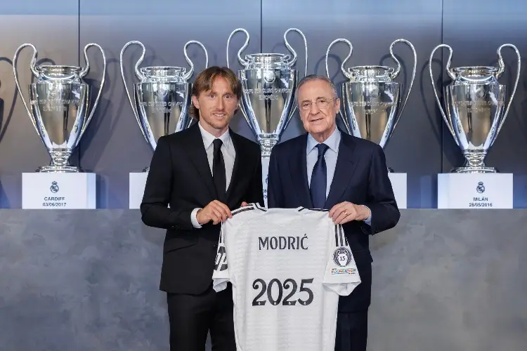 Modric se queda en el Madrid y amplía contrato
