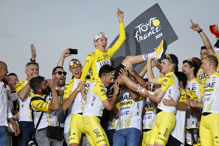 Esto dijo Pogacar tras coronarse tricampeón del Tour de France 