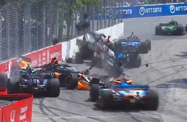 Mexican Pato O'Ward se accidenta en la IndyCar (VIDEO)