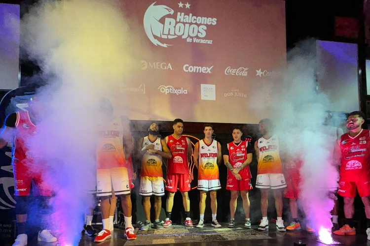 Halcones Rojos presenta a su equipo oficial para la temporada 2024