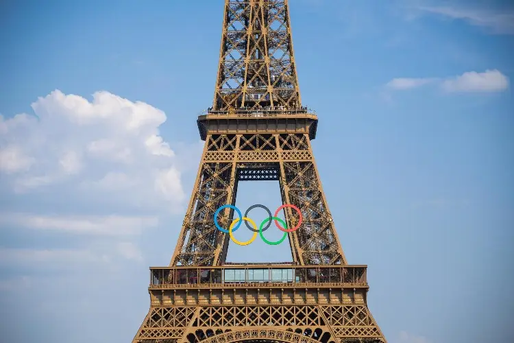 Francia prohíbe a periodistas rusos cubrir los Juegos Olímpicos