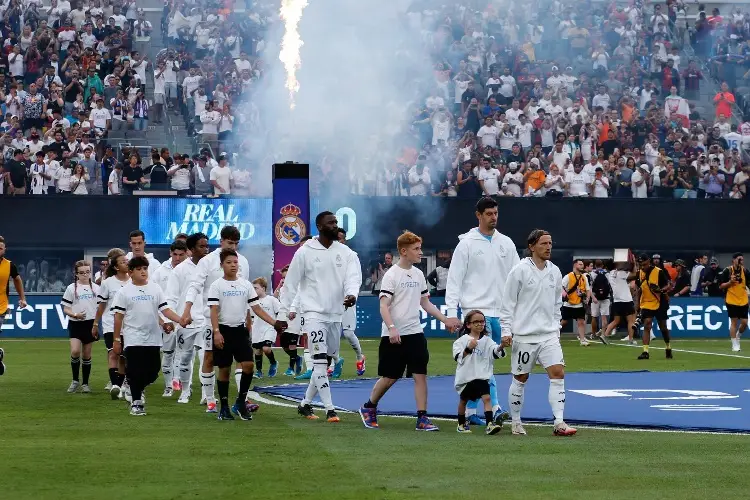 Suspendido por un momento el Barcelona-Real Madrid en Nueva York