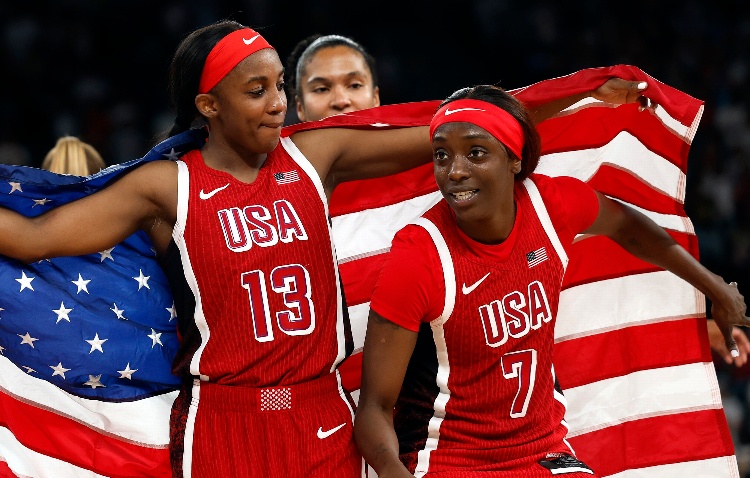 Estados Unidos acaba con Francia en la final del balonceso femenil