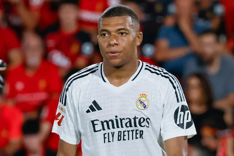 Sigue la batalla legal entre Mbappé y PSG, ahora involucran a la UEFA