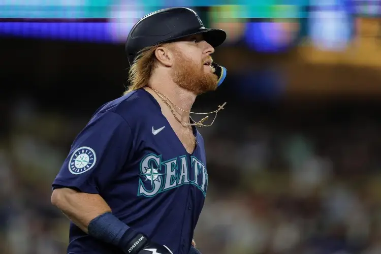 MLB: Los Marineros de Seattle no levantan y ya ruedan las cabezas 