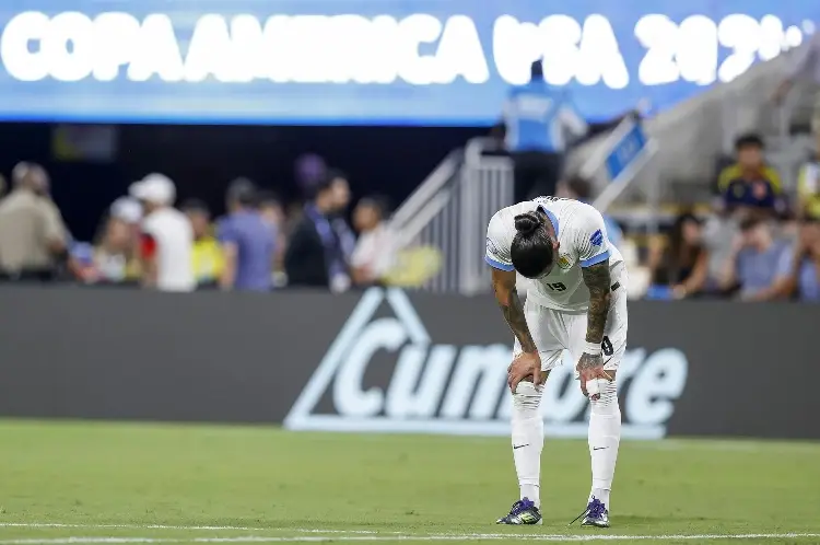 Castigan a Darwin Núñez por pelear con aficionados en Copa América