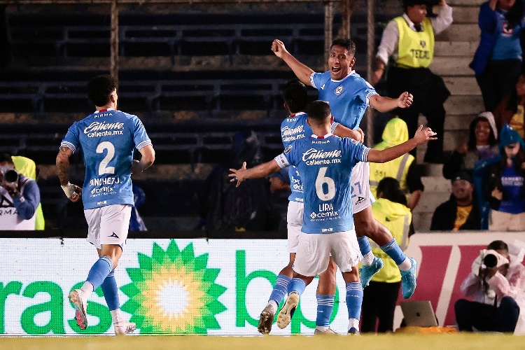 ¡Venganza! Cruz Azul golea al América en el Clásico Joven