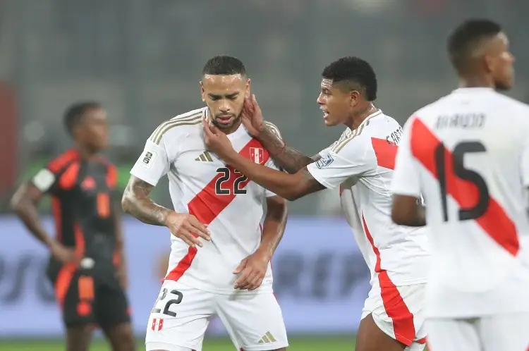 Perú continúa en el abismo rumbo al Mundial, no puede vs Colombia 