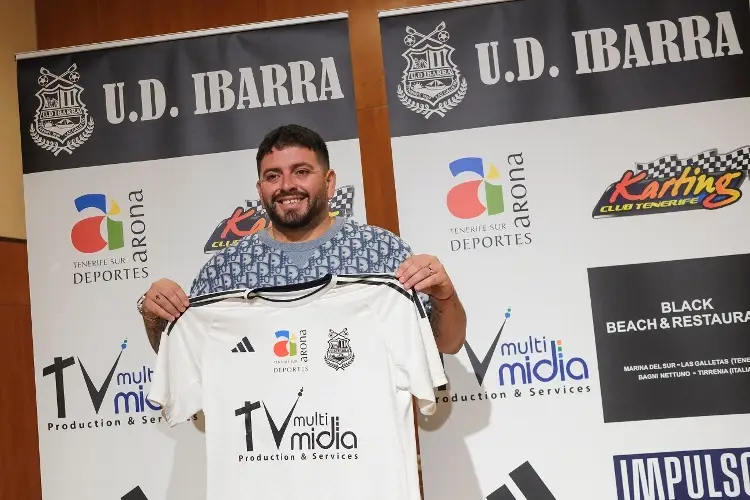 Hijo de Maradona es nuevo DT de un equipo de Tercera División 