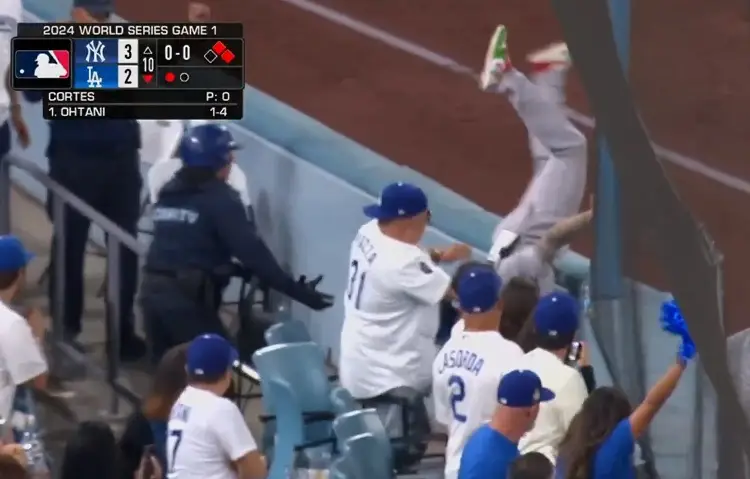 ¡Tremenda atrapada del mexicano Alex Verdugo a batazo de Ohtani! (VIDEO)