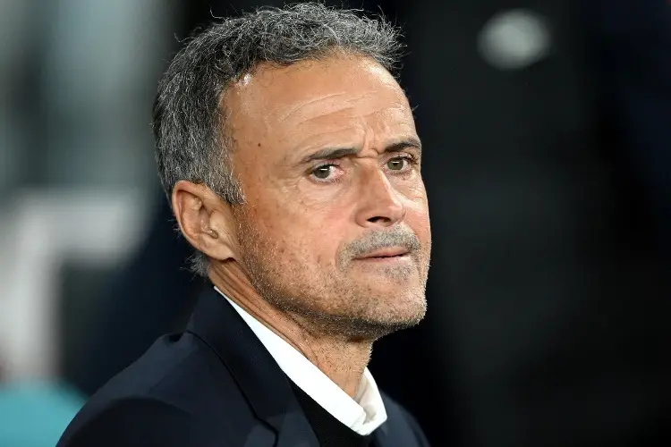 Luis Enrique condena los cánticos homófobos pero lamenta que solo se sancione al PSG