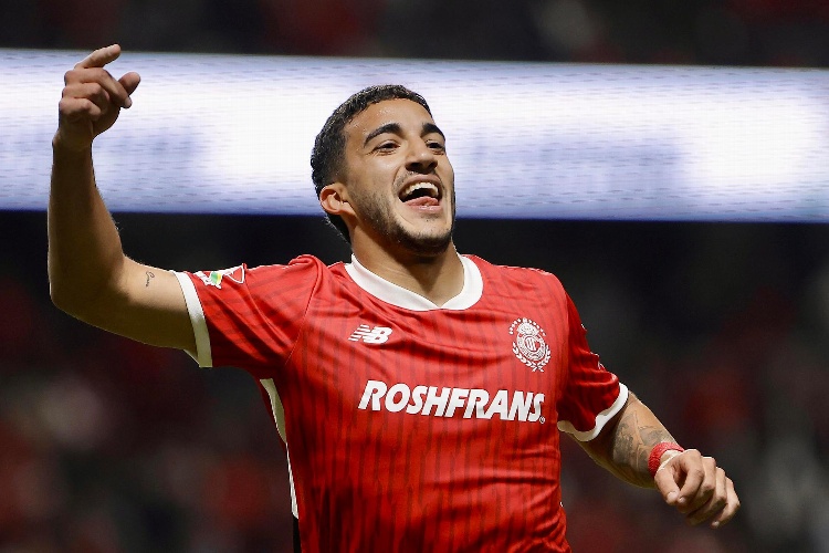 Toluca renueva al uruguayo Federico Pereira 