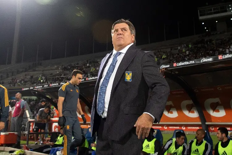 Miguel Herrera muy cerca de dirigir en una liga exótica 