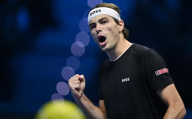 Fritz se agiganta ante Zverev y es finalista en Turín