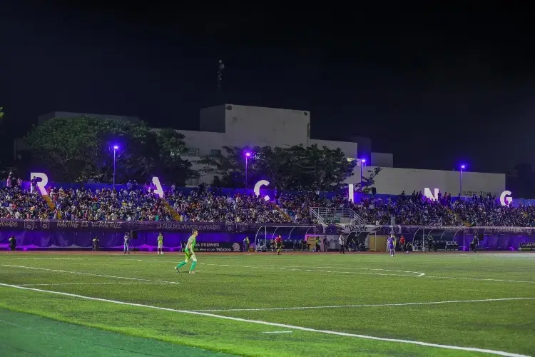 Racing de Veracruz alista su último juego en la Unidad Deportiva Hugo Sánchez