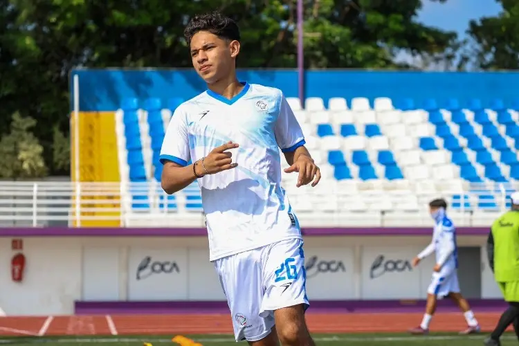 Tres jugadores del Racing de Veracruz son convocados a la Selección 