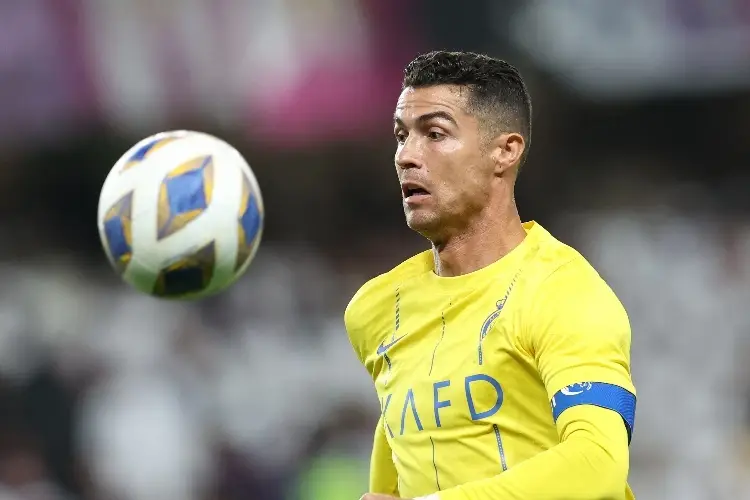 Impresionante doblete de Cristiano Ronaldo, llega a 915 goles (VIDEO)