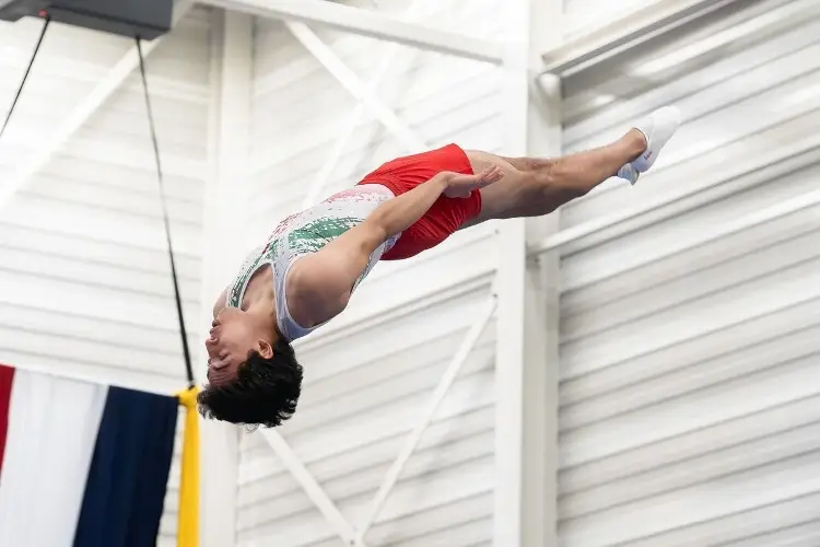 Gimnasta veracruzano de trampolín listo para el Mundial