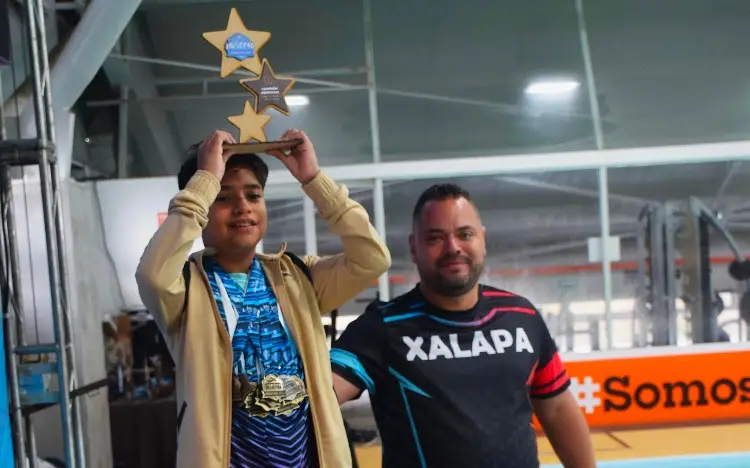 Xalapa se consagra campeón del Estatal de Natación de Invierno 2024