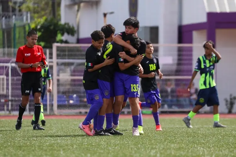 Doble victoria de Racing de Veracruz en la Liga Nacional Juvenil   