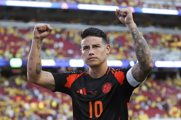 Al ritmo de 'El Rey', Colombia desea éxito a James Rodríguez en León (VIDEO)