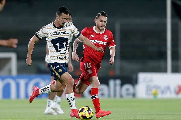 Pumas rescata el empate ante Toluca en el debut de Héctor Herrera