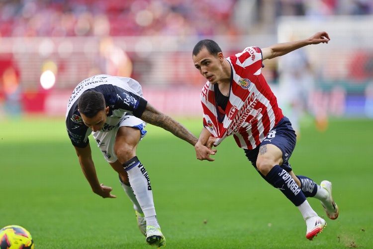 Chivas no puede con Querétaro