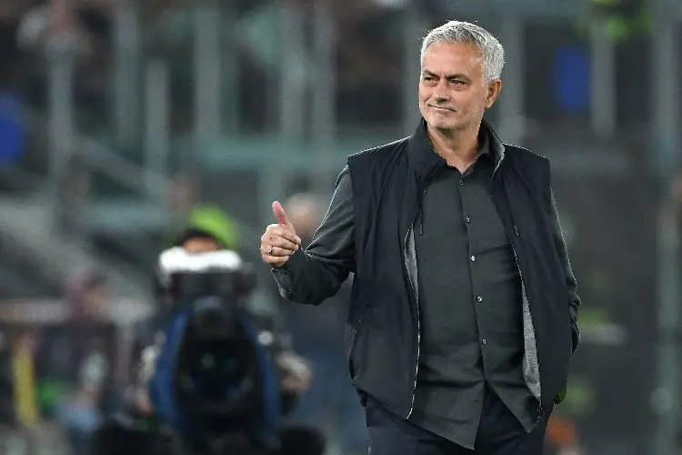 Oficial: José Mourinho es nuevo DT del Benfica