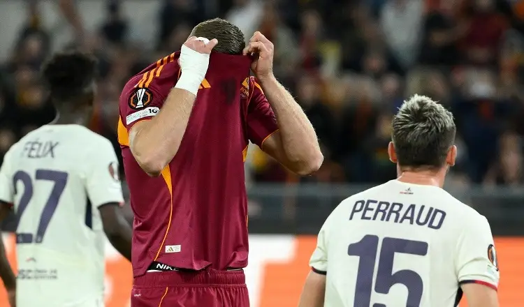 La Roma falla tres penales seguidos y pierde en Europa League