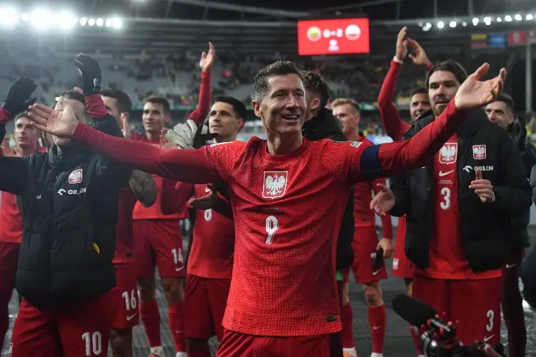 Lewandowski sufre rotura y es duda para el Clásico ante el Real Madrid
