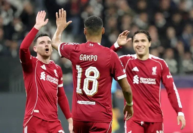 Liverpool acaba con su mala racha y destroza al Eintracht Frankfurt en la Champions