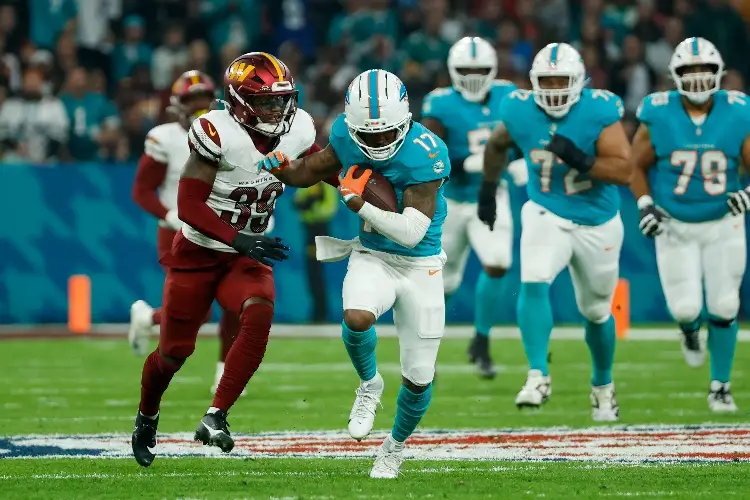 ¡Histórico! Dolphins vence a Commanders en el primer juego oficial de NFL en España