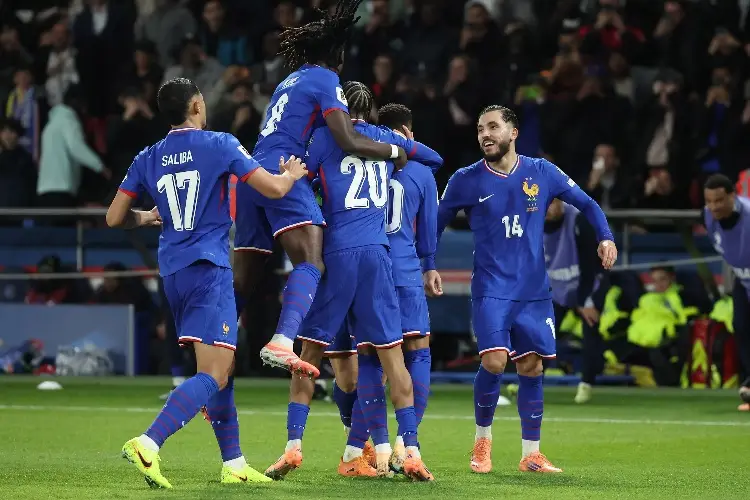 Francia firma tirunfo ante Azerbaiyán con plantel suplente