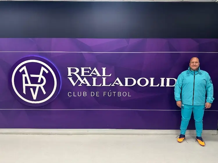 ¡Ex gobernador de Jalisco es nuevo auxiliar técnico del Real Valladolid de España!