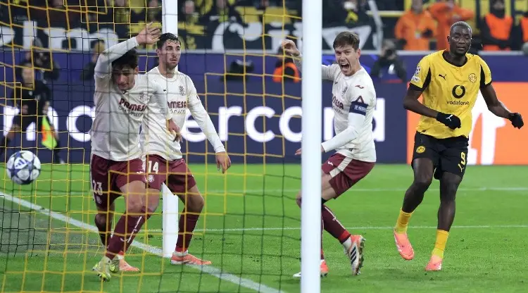 Borussia Dortmund humilla al Villarreal y los deja con pocas opciones de clasificar en Champions