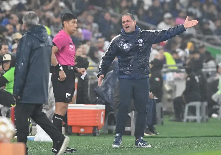 André Jardine revienta vs el arbitraje: 'Fue una vergüenza'