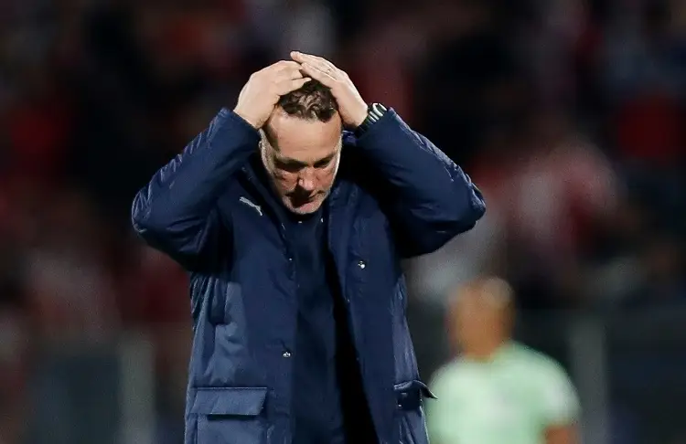 Cachetean al DT de Chivas tras perder con Cruz Azul (VIDEO)