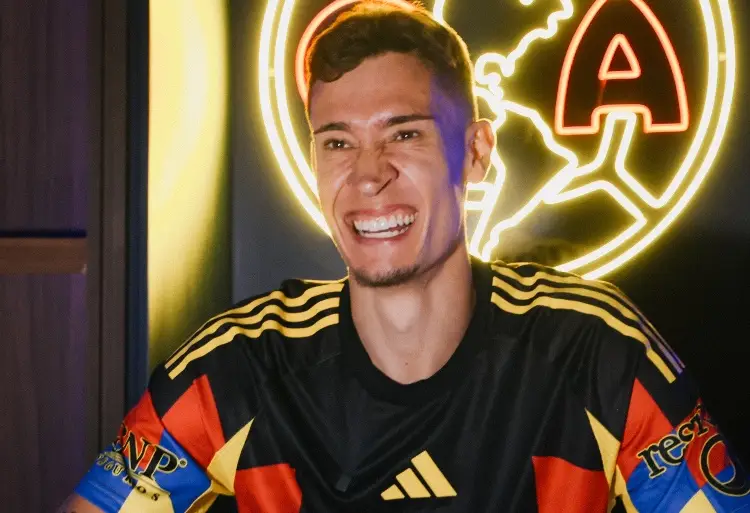 ¡Refuerzos que ilusionan! América hace oficial la llegada de Rodrigo Dourado (VIDEO)