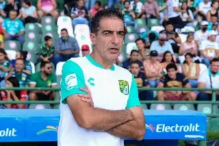 Renato Paiva se va molesto tras empate de León vs Xolos 