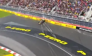 ¡Otra vez! 'Checo' Pérez destroza su auto y abandona el GP de Canadá (VIDEO)