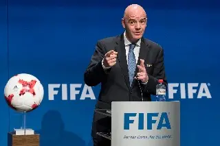 Presidente de la FIFA emocionado por inaugurar el Mundial en el Estadio Azteca